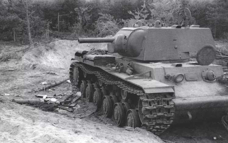 The appearance of the KV-1 heavy tank surprised the Germans 