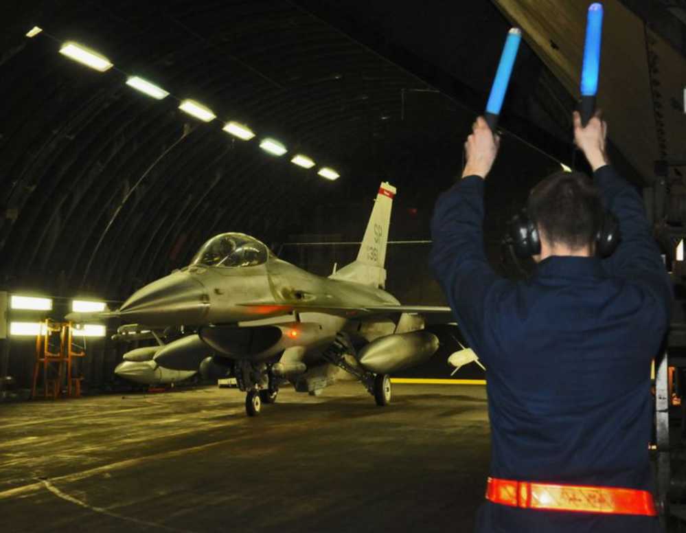 On March 20, 2011, at Spangdahlem Air Base in Germany, a U.S. F-16 fighter jet prepared to take off to Libya to participate in Operation Odyssey Dawn.