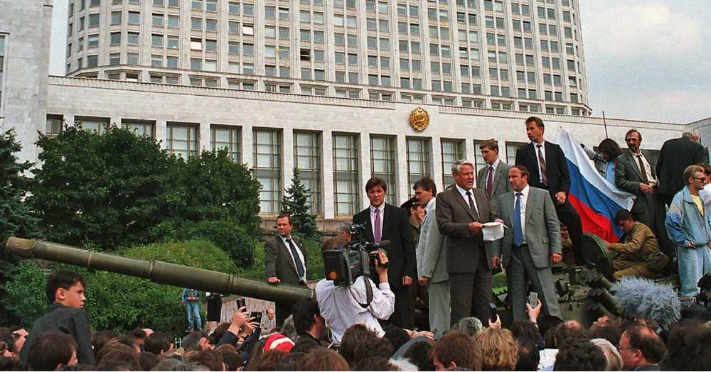 The Taman Division was named after its participation in the battle to liberate the Taman Peninsula in 1943. In August 1991, more than 50 tanks of the Taman Division 