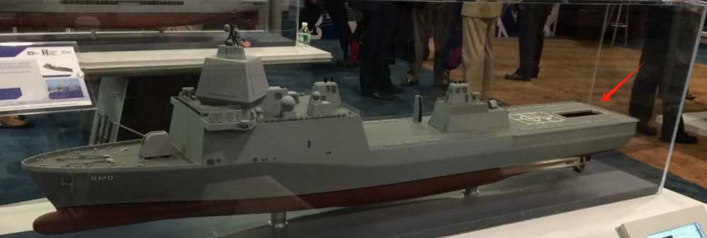 In April 2013, the BMD concept ship model launched by Huntington Ingalls Industries debuted at the Washington Air and Sea Show. It was designed based on the U.S. Navy’s San Antonio-class amphibious transport dock (LPD). It can be seen that the LPD missile defense ship adopts a vertical launch scheme arranged on the side (red arrow). Moreover, as a shipbuilding power, Japan has a wide range of ship types for missile defense ships. 