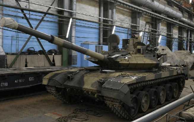The Uralvagonzavod Tank Plant is currently working hard to produce T-90M and T-72B3 main battle tanks. 