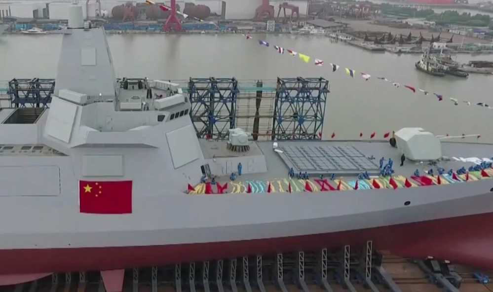 The cold and hot co-mounted missile vertical launch system equipped on the 055 type has a diameter of 0.85 meters and a depth of 9 meters. It can not only achieve 