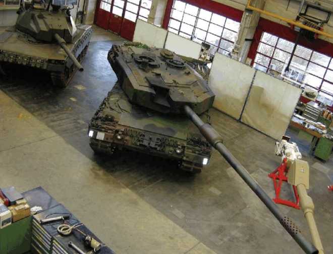 In the 1980s, Switzerland and Germany jointly developed a 140mm smoothbore gun and tested it on a 