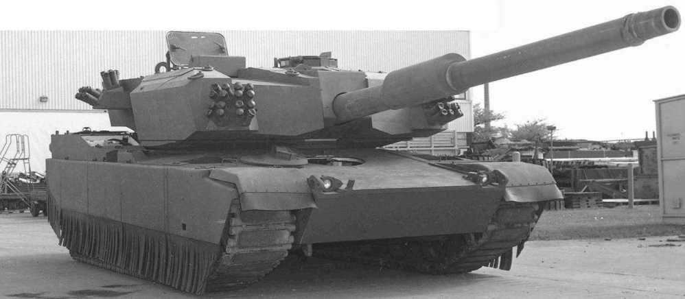 The M1CATTB main battle tank test prototype developed by the United States in the 1990s 