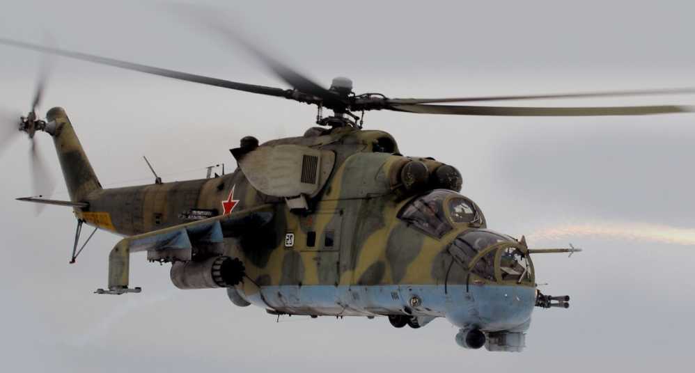 The PZU air filtration system has been installed on both sides of this Mi-24, which can effectively reduce the damage to the engine in the dusty environment. 