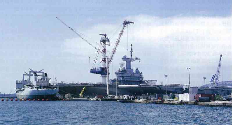 The Toulon shipyard, which has experienced more than 300 years of wind and rain, has been destroyed and rebuilt several times, witnessing the glory and turmoil of the French Navy. Although it is no longer mainly used to build battleships, it still plays an irreplaceable supporting role for the French Navy’s most important Toulon base and all its warships. The picture shows the 