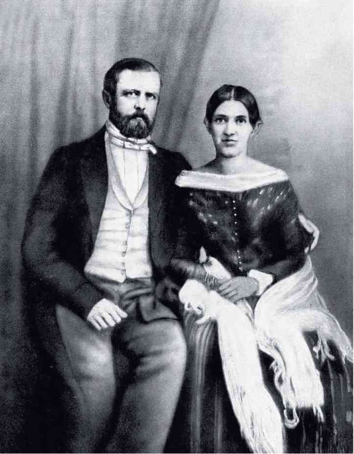 In 1849, Bismarck took a photo with his wife Johanna von Puttkamer. Bismarck’s career plan after graduating from university was to become a diplomat. However, at the key step of becoming a diplomat, he was blocked by the Ministry of Foreign Affairs. Since he could not enter the diplomatic system through formal channels, Bismarck took a different approach and hoped to improve his social status through marriage. 