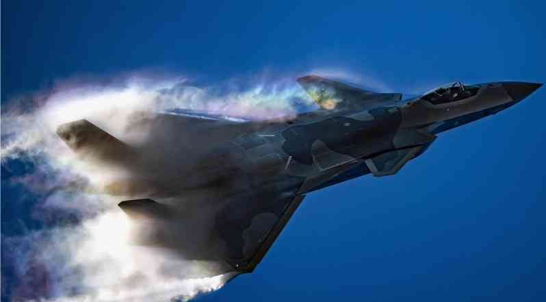 J20’s supersonic maneuverability