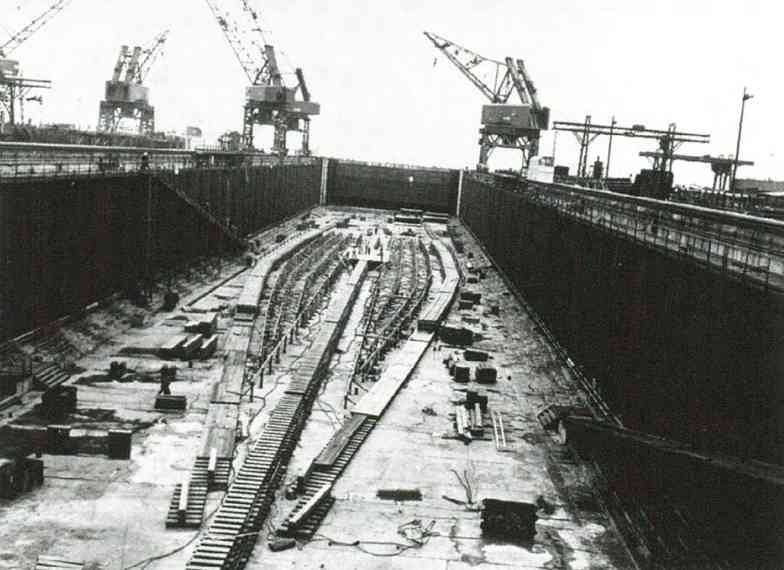 On April 23, 1949, the contract for the construction of the USS United States was officially canceled one week after the official start of construction. The subsequent construction plan of the same class of aircraft carriers was also terminated. Secretary of the Navy John Sullivan believed that this seriously violated the interests of the Navy and submitted his resignation on April 26, 1949.