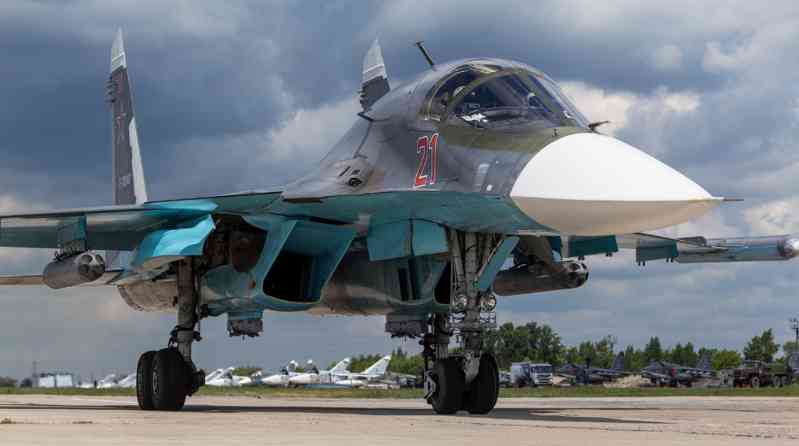 Due to the lack of precision strike ammunition beyond the standoff zone and the lack of powerful electronic warfare aircraft support, even the Su-34 fighter-bomber with the most advanced airborne equipment in Russia has been frequently shot down in Ukraine. 