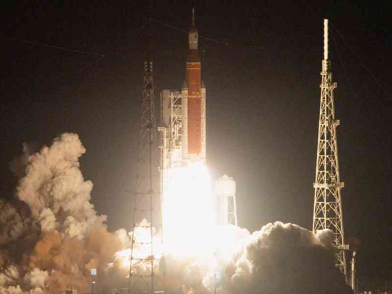 On November 16, 2022, at 1:47:44 a.m. Eastern Standard Time (6:47:44 UTC), the Space Launch System rocket carrying the 