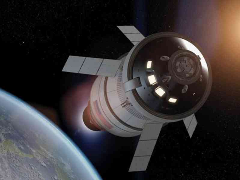 The interim cryogenic propulsion stage (ICPS) ignited, and the Orion spacecraft was undergoing a transfer from the Earth to the Moon (imaginary picture). Note that the solar panels of the Orion are in a backward swing at this time, which is to reduce the load on the solar panels. When the main engine of the Orion is ignited, the solar panels need to swing forward to reduce the load and prevent the engine exhaust from affecting the solar panels.