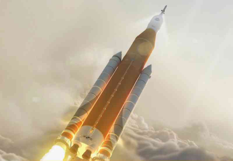 The new generation of the main force of the US spaceflight - the Space Launch System (SLS) heavy-lift launch vehicle (imaginary picture) 