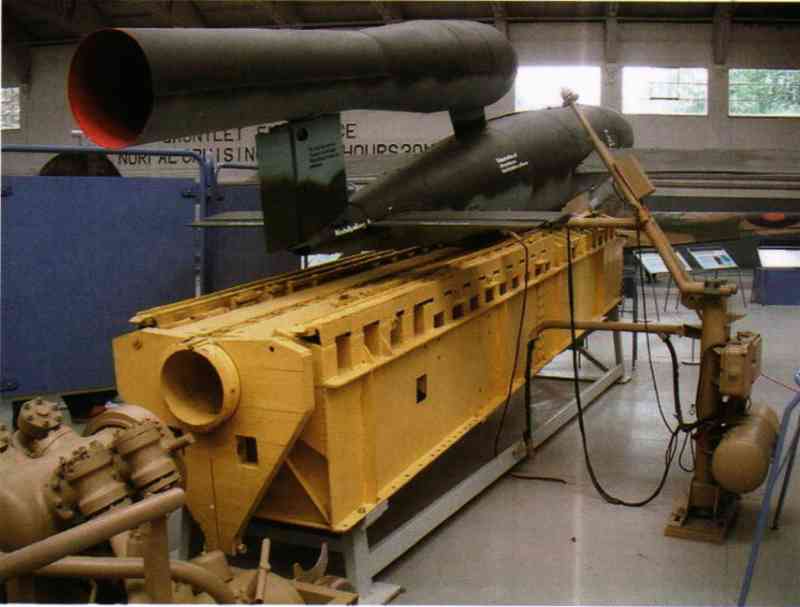 As the originator of practical cruise missiles, V-1 has been plagued by insufficient range since the beginning. 