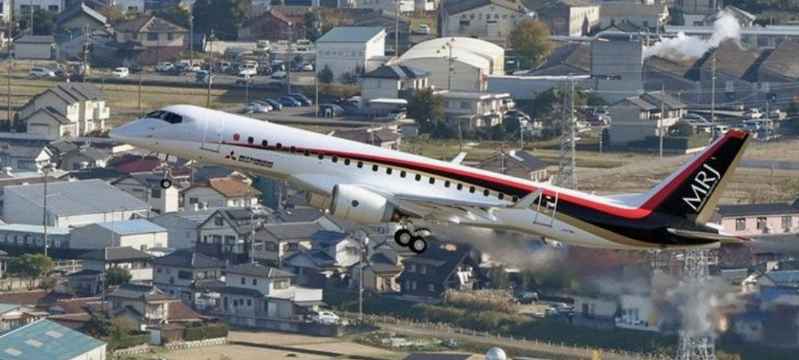 On November 11, 2015, the Japanese regional jet MRJ made its maiden flight. 